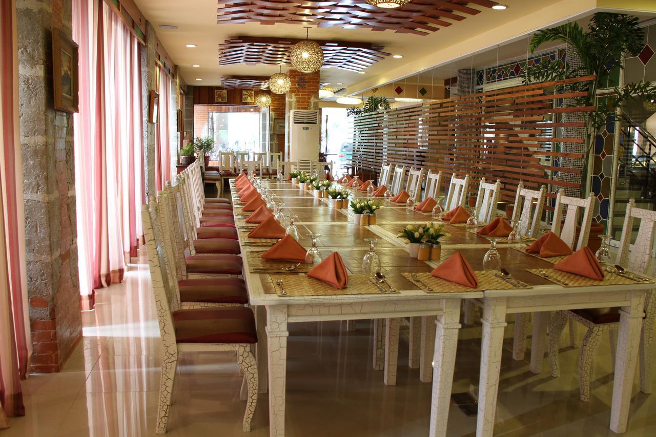 Imerex Plaza Hotel Анхелес Екстериор снимка
