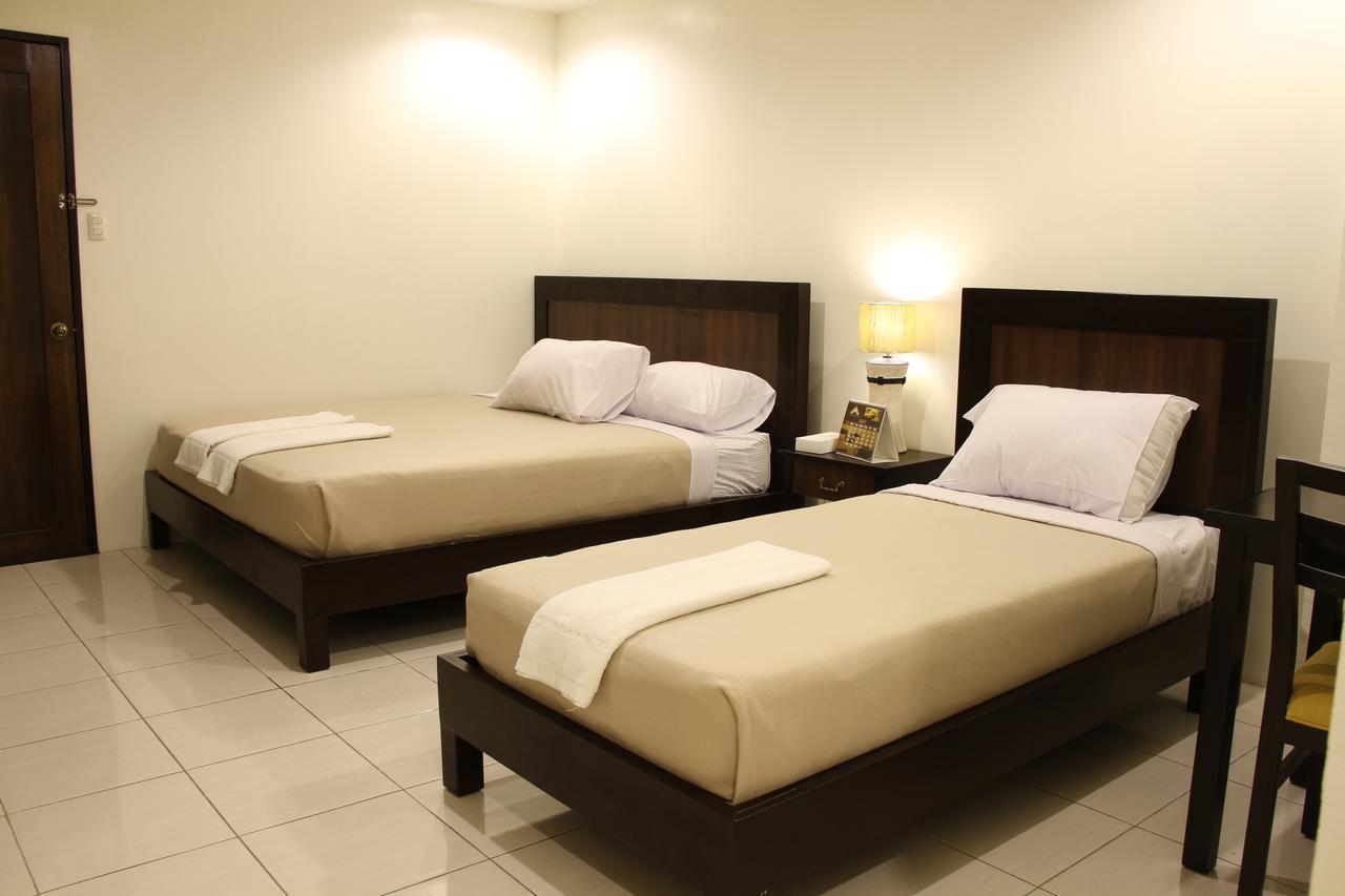 Imerex Plaza Hotel Анхелес Екстериор снимка