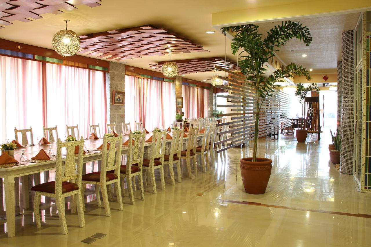 Imerex Plaza Hotel Анхелес Екстериор снимка