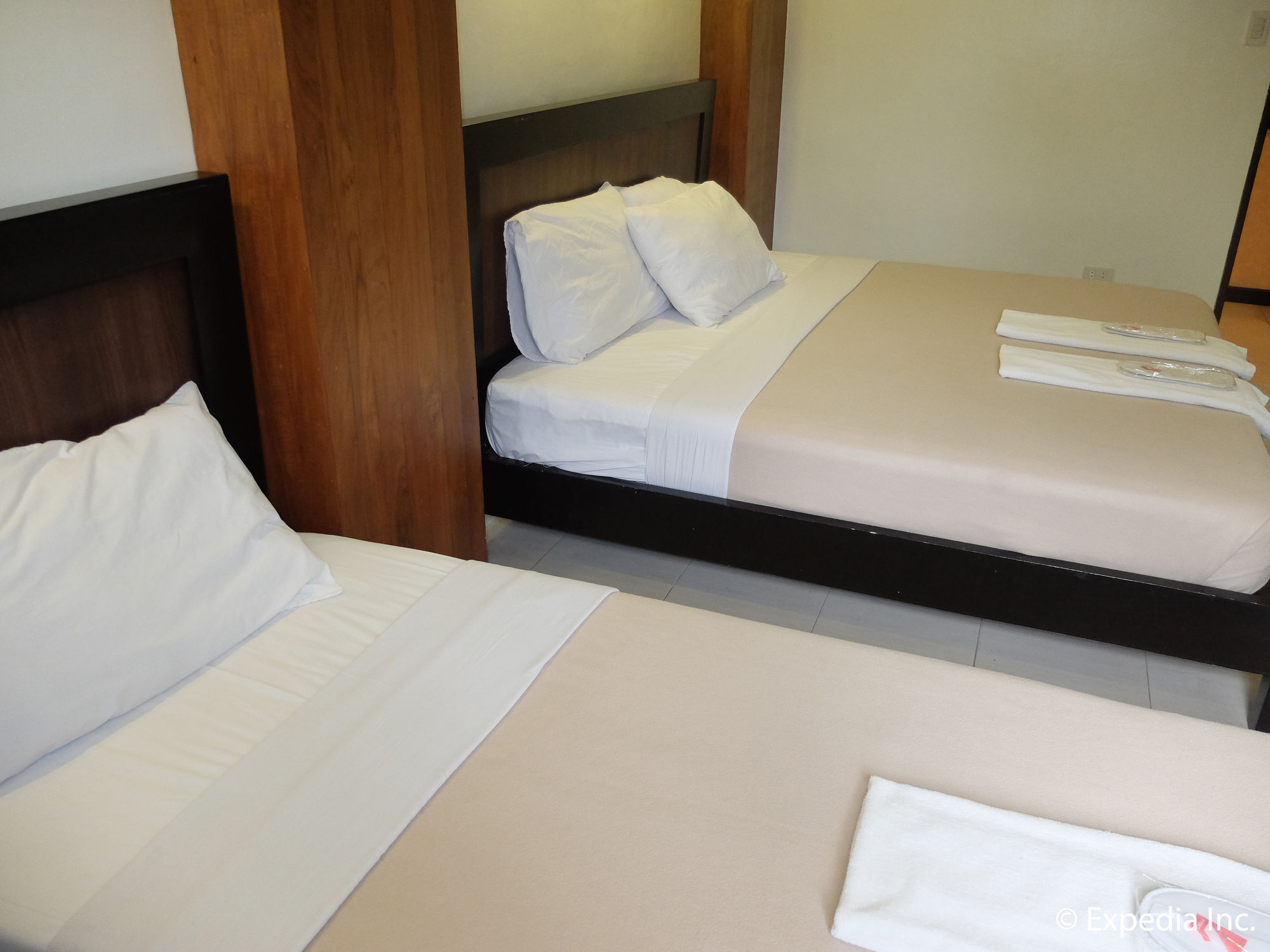 Imerex Plaza Hotel Анхелес Екстериор снимка