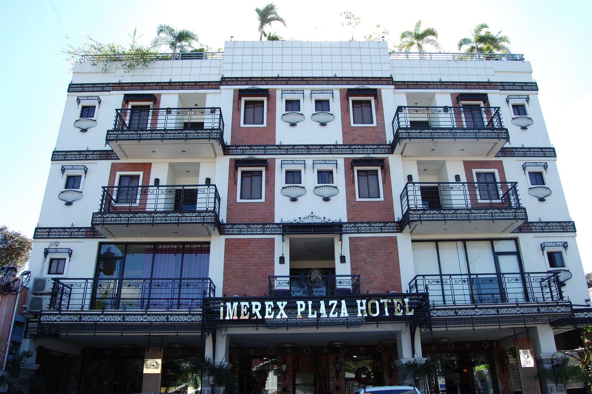 Imerex Plaza Hotel Анхелес Екстериор снимка
